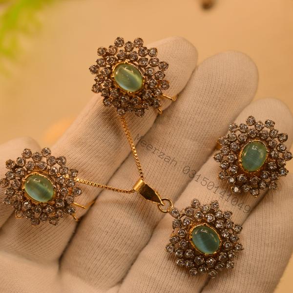 Stylish Design Real Stones Gold Plated Necklace Set for Girls/Women