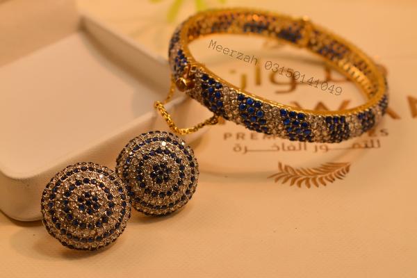 Luxury Design Crystal Stones Gold Plated Bangle Set for Girls/Women