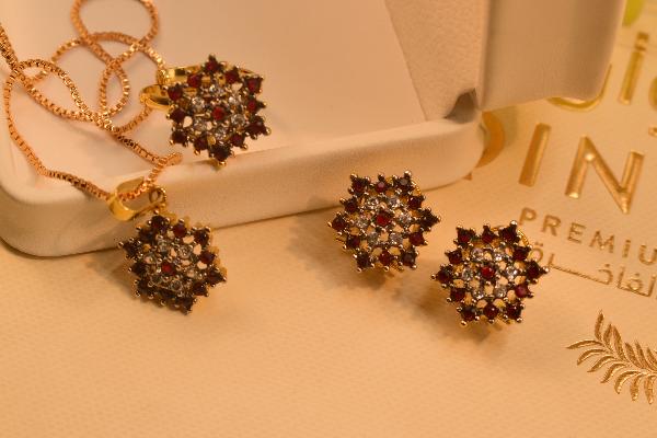 Stylish Unique Real Stones Gold Plated Necklace Set for Girls/Women