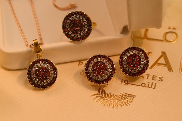 Elegant Unique Real Stones Gold Plated Necklace Set for Girls/Women