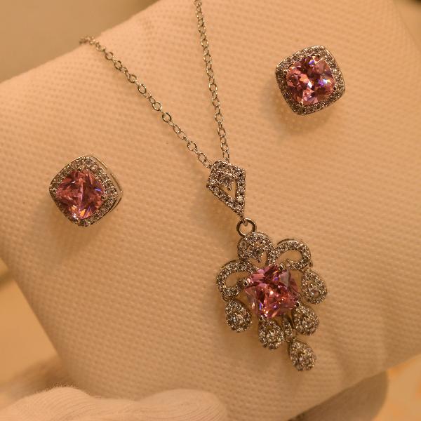 Fancy Unique Design Real Stones Silver Necklace Set for Girls/Women