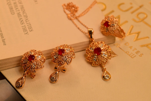 Luxury Unique Design Gold Plated Real Stones Necklace Set for Girls/Women