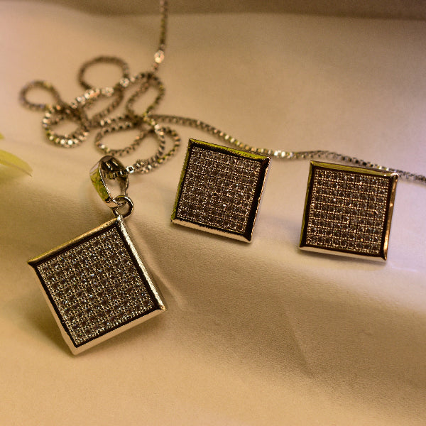 Luminous Cubic Design Crystal Stones Necklace Set for Girls/Women