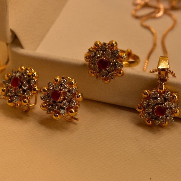 Elegant Design Gold Plated Real Stones Necklace Set for Girls/Women