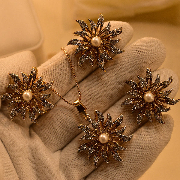 Stylish Design Gold Plated Real Stones Necklace Set for Girls/Women