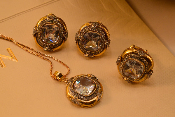 Beautiful Design Gold Plated Real Stones Necklace Set for Girls/Women