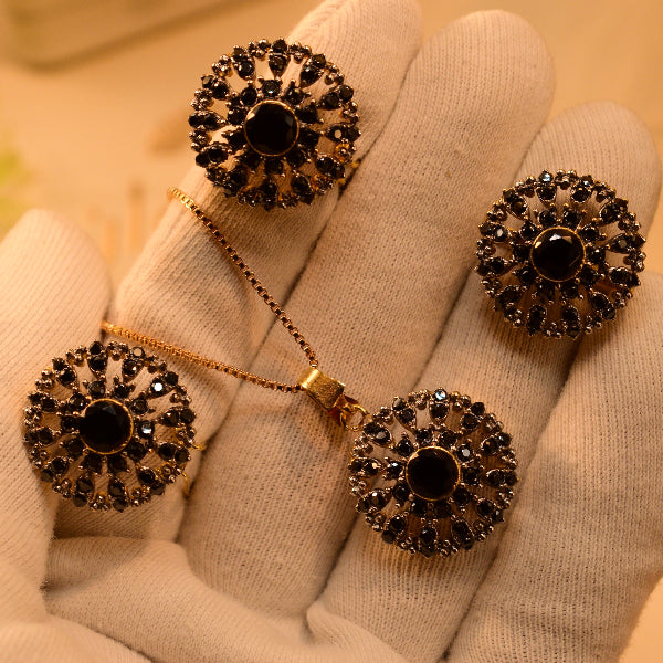 Dazzling Design Gold Plated Real Stones Necklace Set for Girls/Women