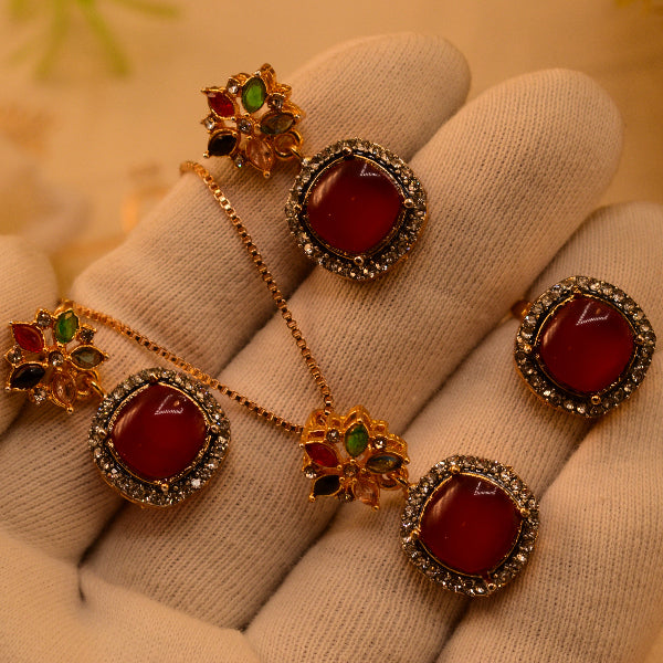 Elegant Unique Design Gold Plated Real Stones Necklace Set for Girls/Women