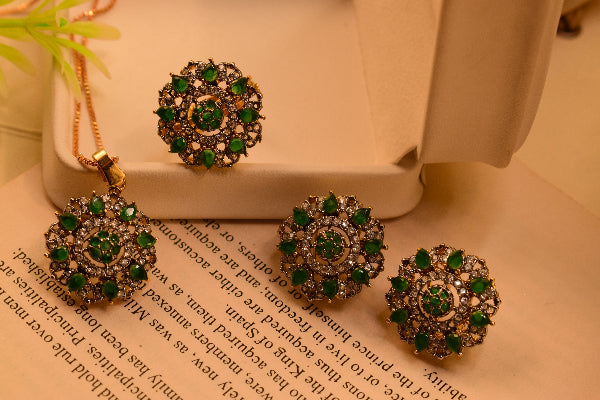 Luxury Unique Design Gold Plated Crystal Stones Necklace Set for Girls/Women