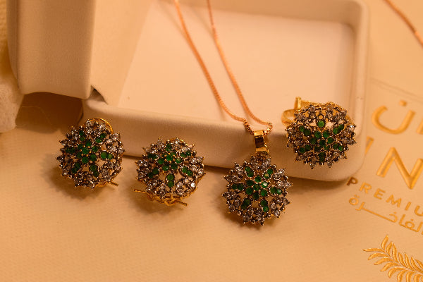 Luminous Design Gold Plated Crystal Stones Necklace Set for Girls/Women