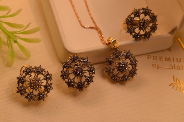Dazzling Design Gold Plated Crystal Stones Necklace Set for Girls/Women