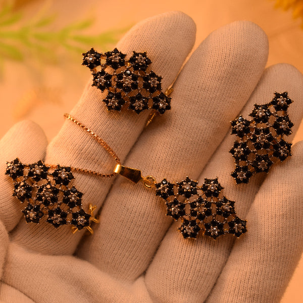 Stylish Design Gold Plated Crystal Stones Necklace Set for Girls/Women