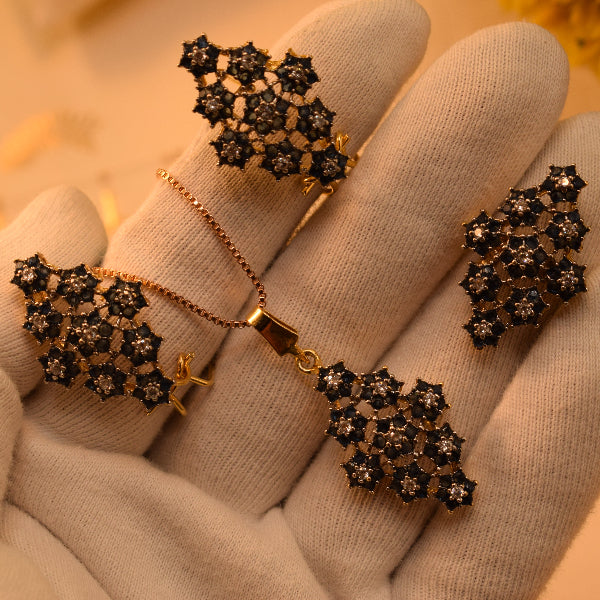 Stylish Design Gold Plated Crystal Stones Necklace Set for Girls/Women