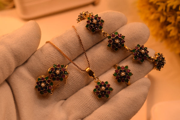 Gorgeous Design Gold Plated Crystal Stones Necklace Set and Bracelet for Girls/Women