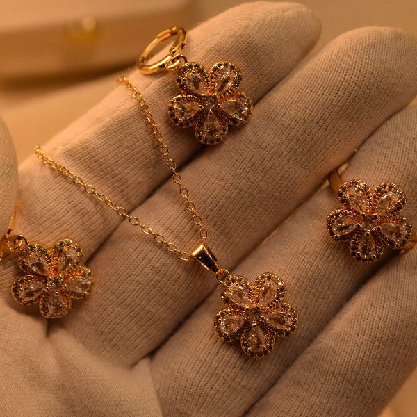 Elegant Design Gold Plated Crystal Stones Necklace Set for Girls/Women