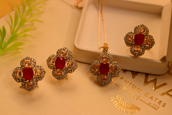 Stylish Design Gold Plated Real Stones Necklace Set for Girls/Women