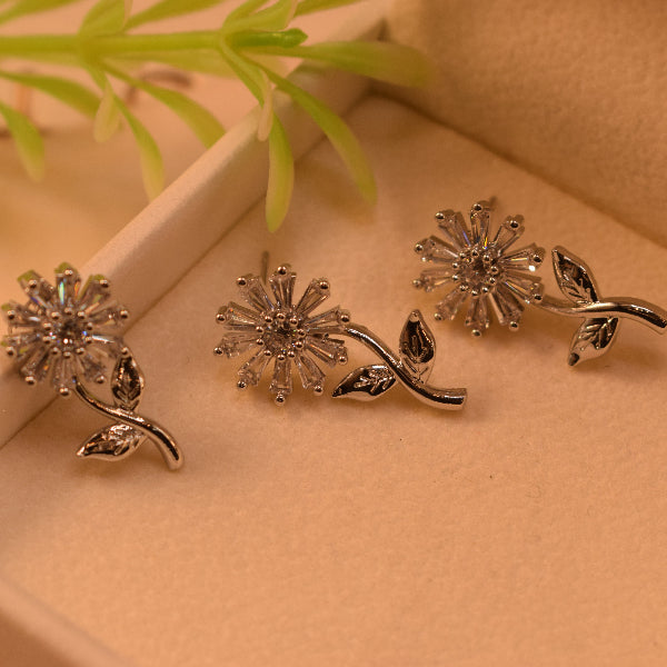 Fancy Unique Flower Design Crystal Stones Necklace Set for Girls/Women