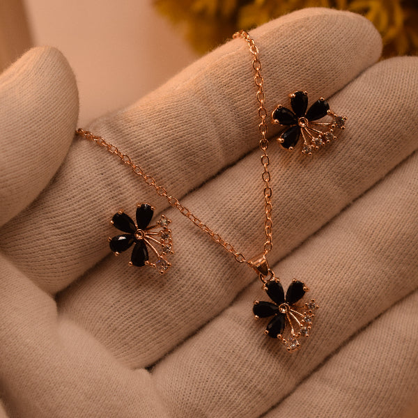 Stylish Design Gold Plated Crystal Stones Necklace Set for Girls/Women