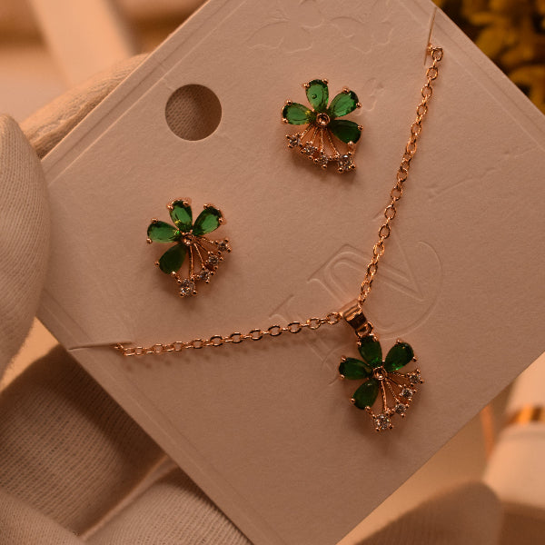 Stylish Design Gold Plated Crystal Stones Necklace Set for Girls/Women