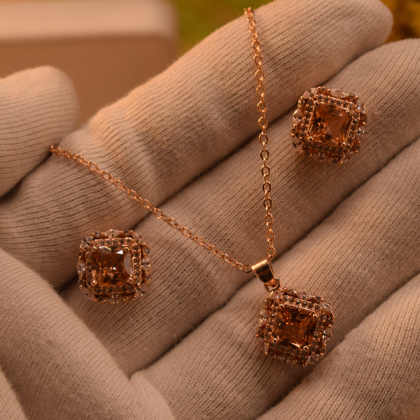 Charming Design Gold Plated Crystal Stones Necklace Set for Girls/Women