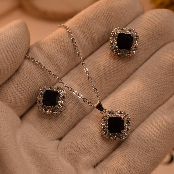 Stylish Design Silver Plated Crystal Stones Necklace Set for Girls/Women