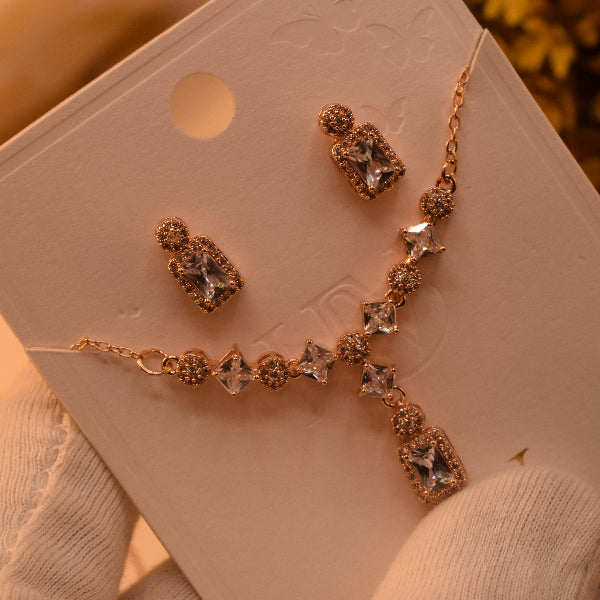 Dazzling Design Gold Plated Crystal Stones Necklace Set for Girls/Women