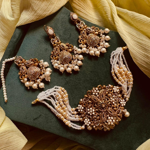 Elegant Unique Design Gold Plated Real Stones Necklace Set for Girls/Women