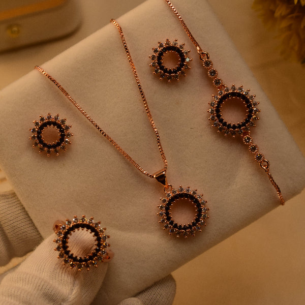 Gorgeous Unique Design Crystal Stones Necklace Set for Girls/Women