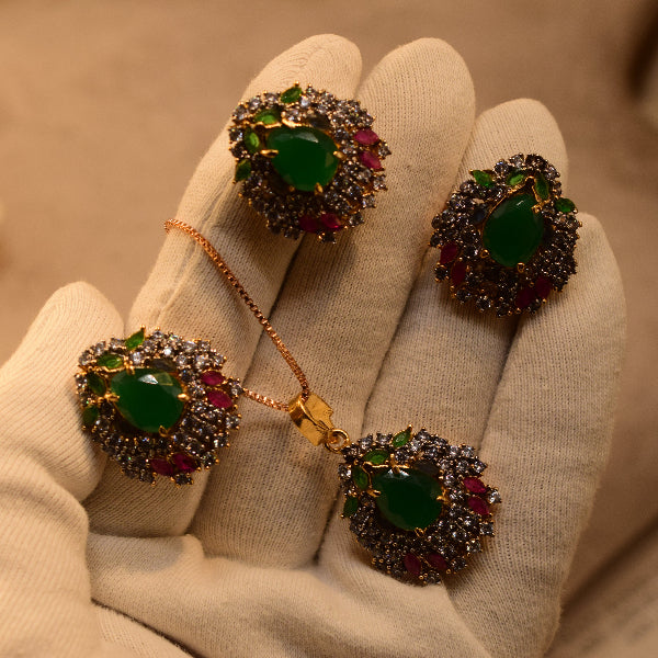 Beautiful Design Gold Plated Crystal Stones Necklace Set for Girls/Women