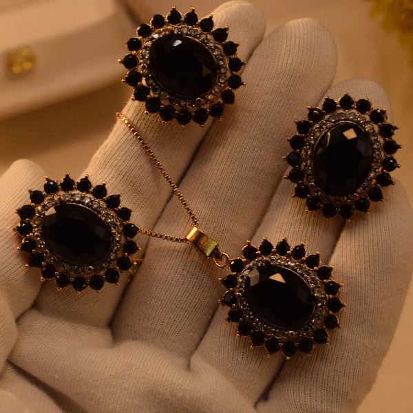 Fancy Design Gold Plated Crystal Stones Necklace Set for Girls/Women