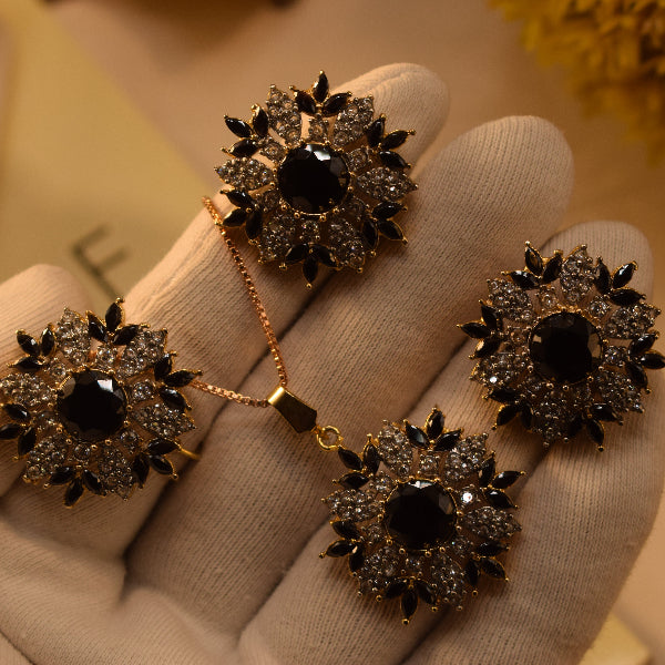 Dazzling Design Gold Plated Crystal Stones Necklace Set for Girls/Women