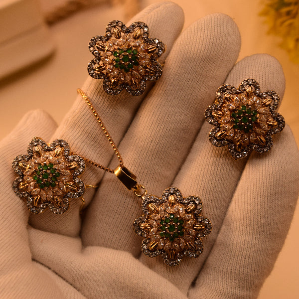 Fancy Design Gold Plated Crystal Stones Necklace Set for Girls/Women