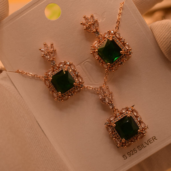 Stylish Design Gold Plated Crystal Stones Necklace Set for Girls/Women