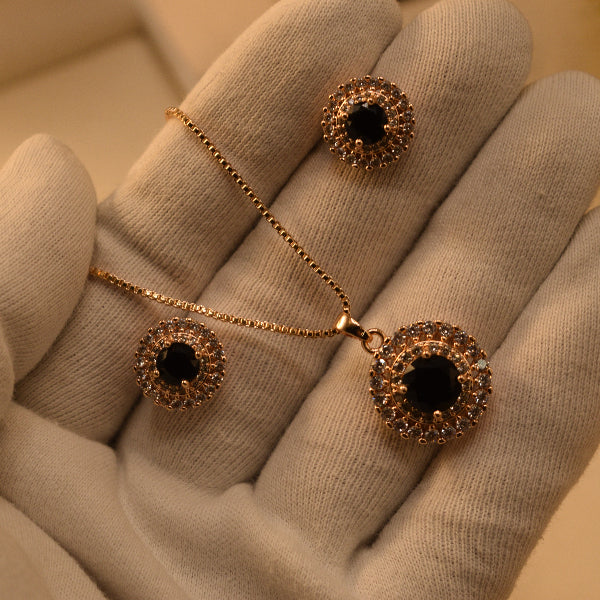 Beautiful Design Gold Plated Crystal Stones Necklace Set for Girls/Women