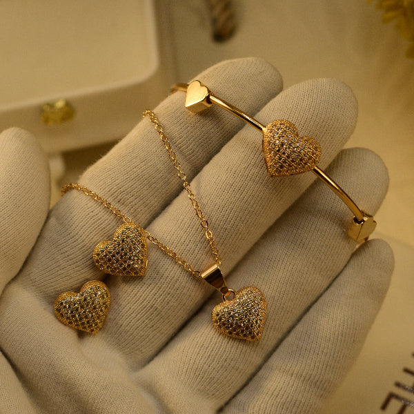 Stylish Unique Design Crystal Stones Necklace Set With Bracelet for Girls/Women