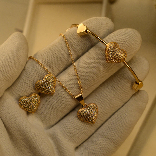 Stylish Unique Design Crystal Stones Necklace Set With Bracelet for Girls/Women