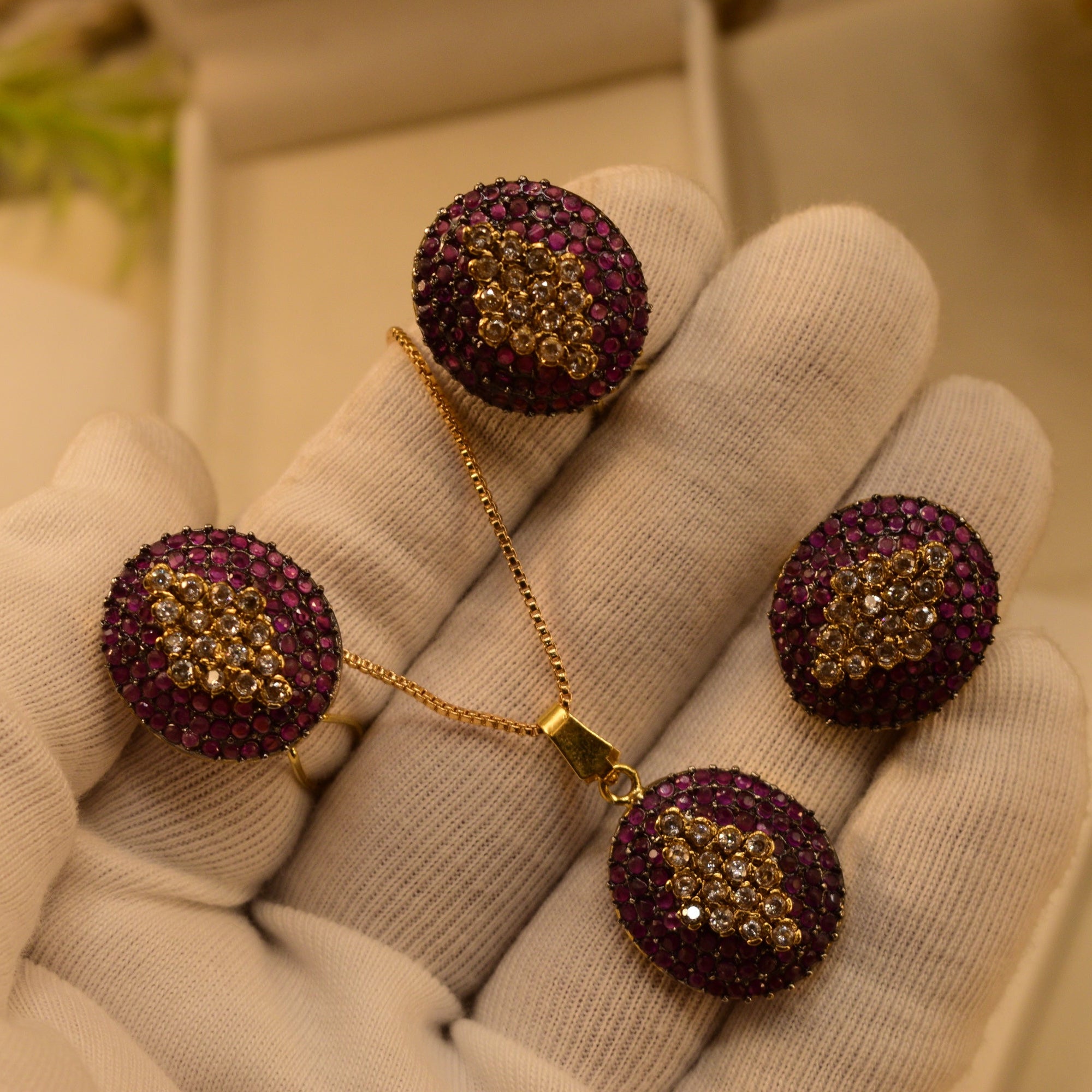 Gorgeous Design Gold Plated Crystal Stones Necklace Set for Girls/Women