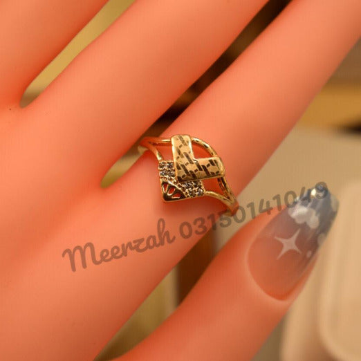 Elegant Stylish Golden White Crystal Ring for Girls/Women