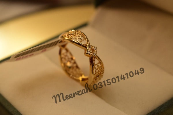 Stylish Elegant Design Crystal Golden Ring for Girls/Women