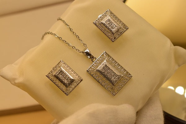 Fancy Stylish Silver Design Necklace set for Girls/Women