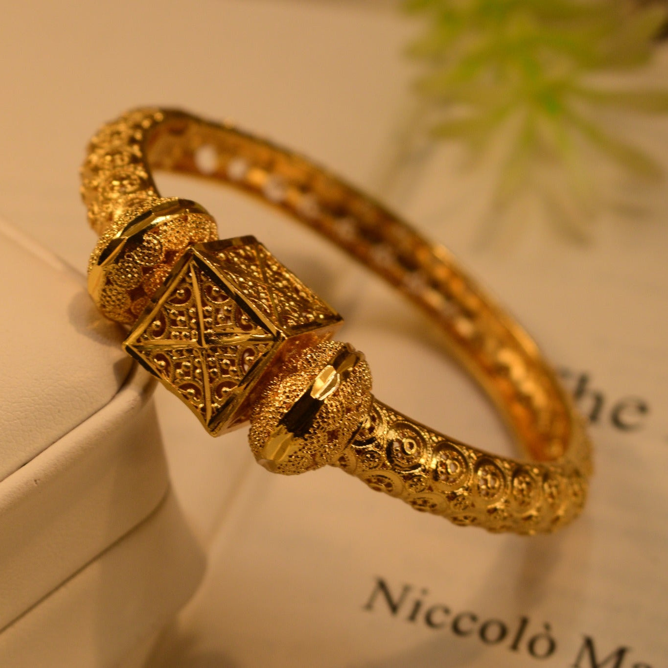 Stylish Unique Design 24K Gold Plated Bangle for Girls/Women