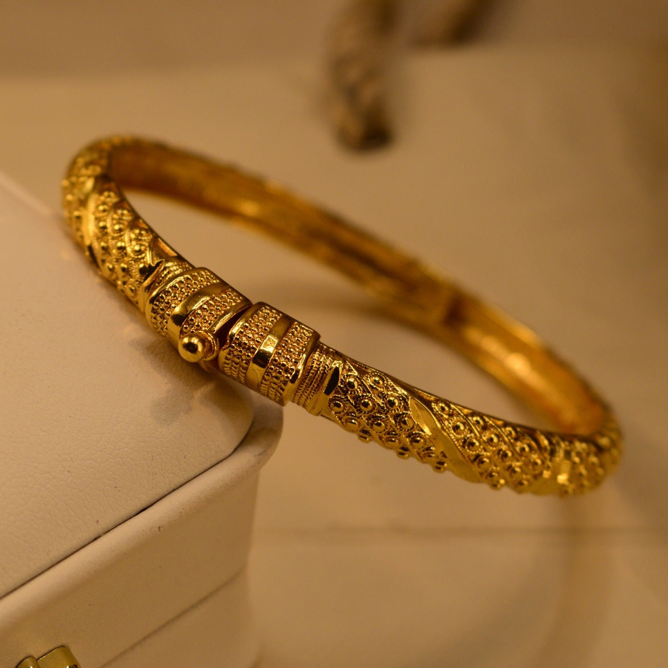 Fancy Unique Design 24K Gold Plated Bangle for Girls/Women