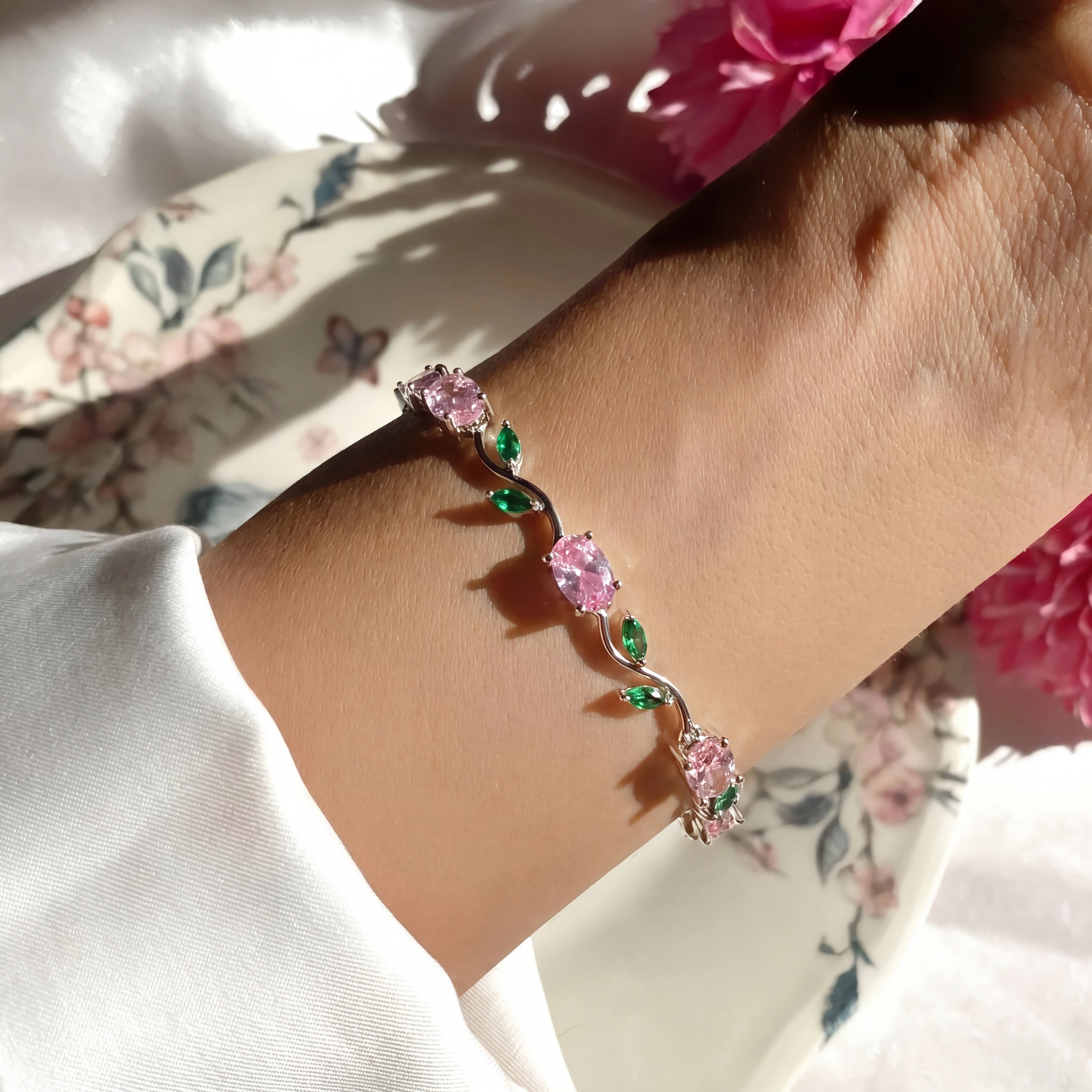 Elegant Silver Plated Tulip Bracelet for Girls/Women