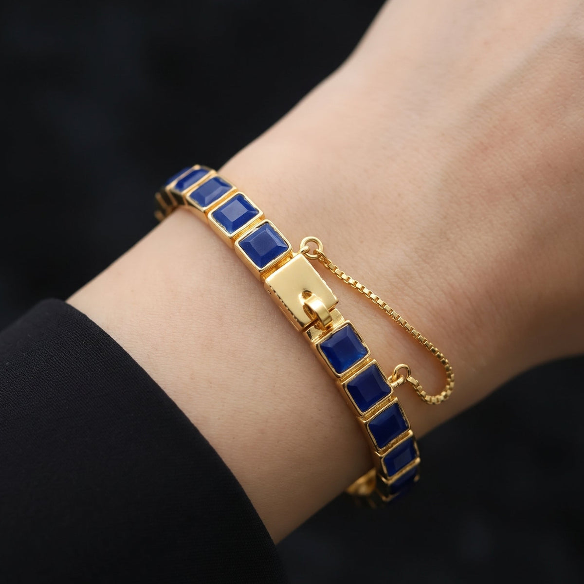 Dazzling Design Gold Plated Crystal Stones Bangle for Girls/Women