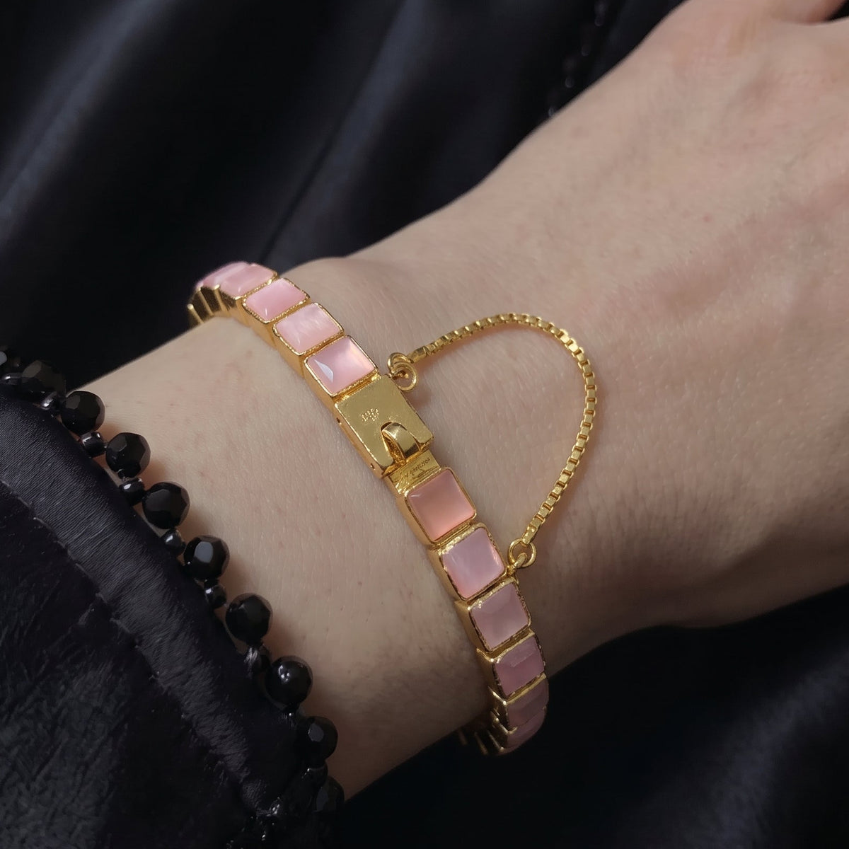 Dazzling Design Gold Plated Crystal Stones Bangle for Girls/Women
