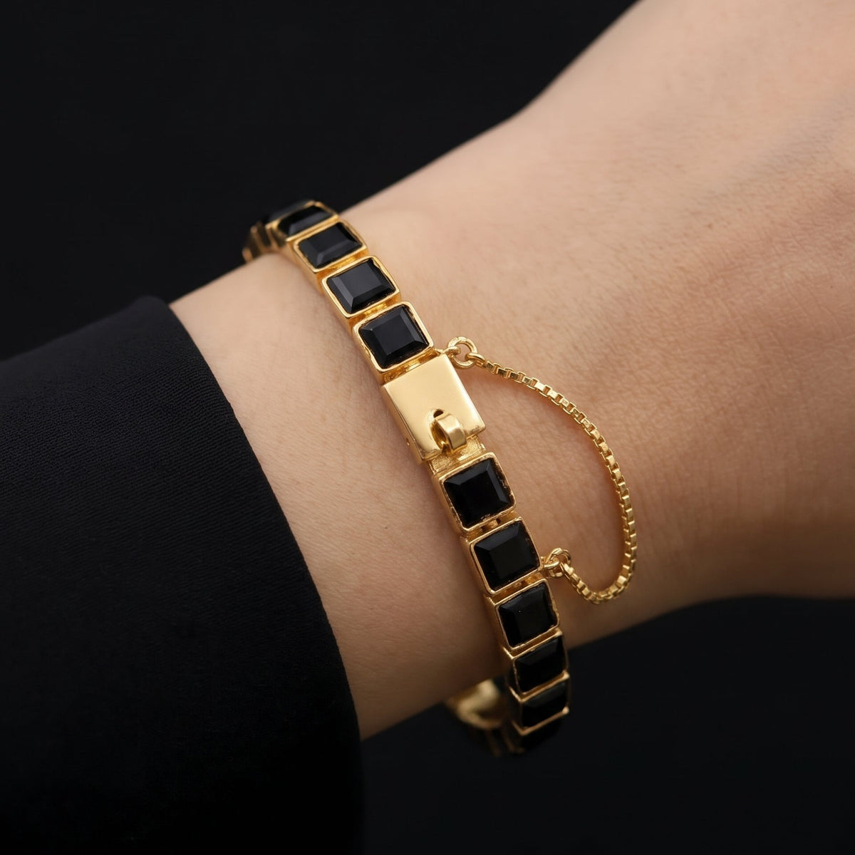 Dazzling Design Gold Plated Crystal Stones Bangle for Girls/Women