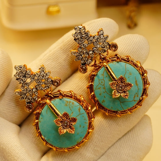 Gorgeous Design Gold Plated Crystal Stones Earrings For Girls/women