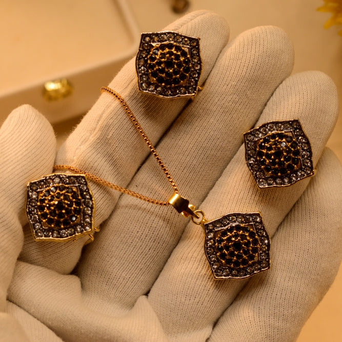 Luminous Design Gold Plated Crystal Stones Necklace Set for Girls/Women
