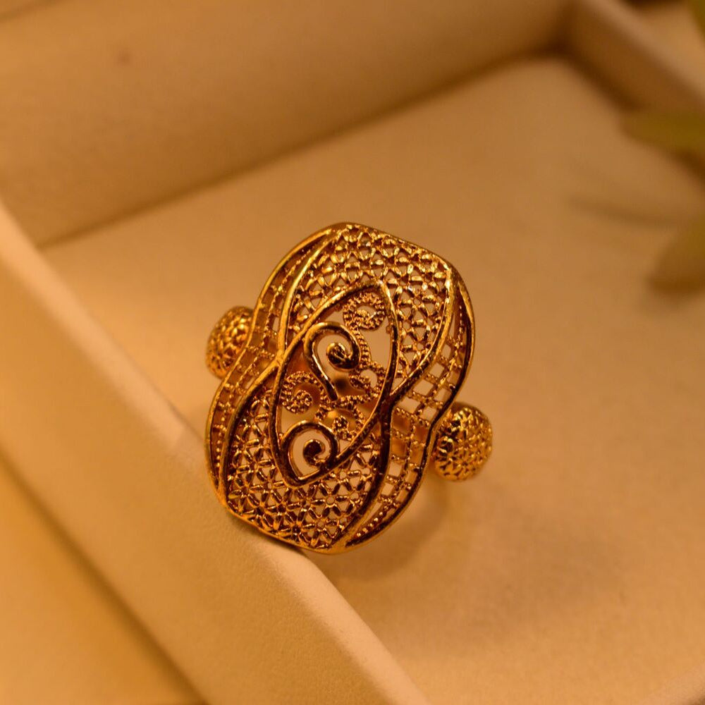 Elegant Unique Design Gold Plated Ring For Girls/Women