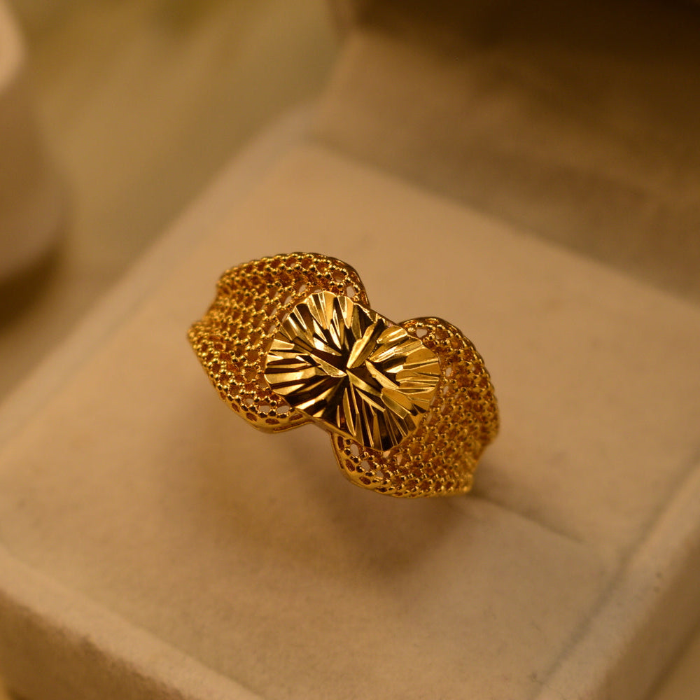 Gorgeous Unique Design Gold Plated Ring For Girls/Women